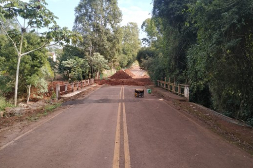 EM ÓLEO OS TRABALHOS NÃO PARAM